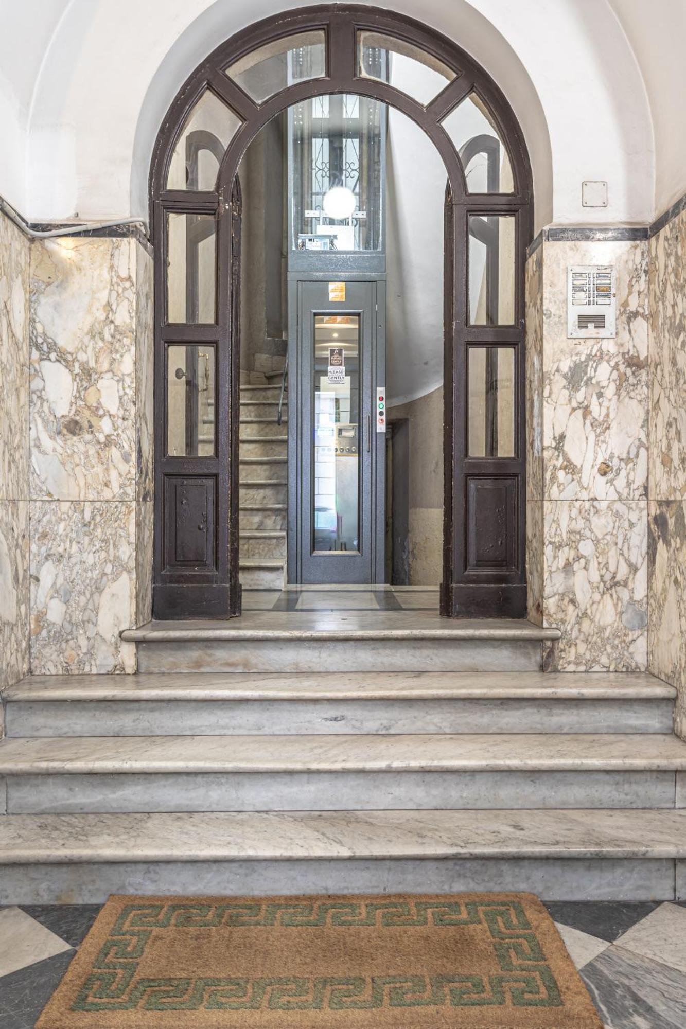 Private Apartment Colosseum ローマ エクステリア 写真
